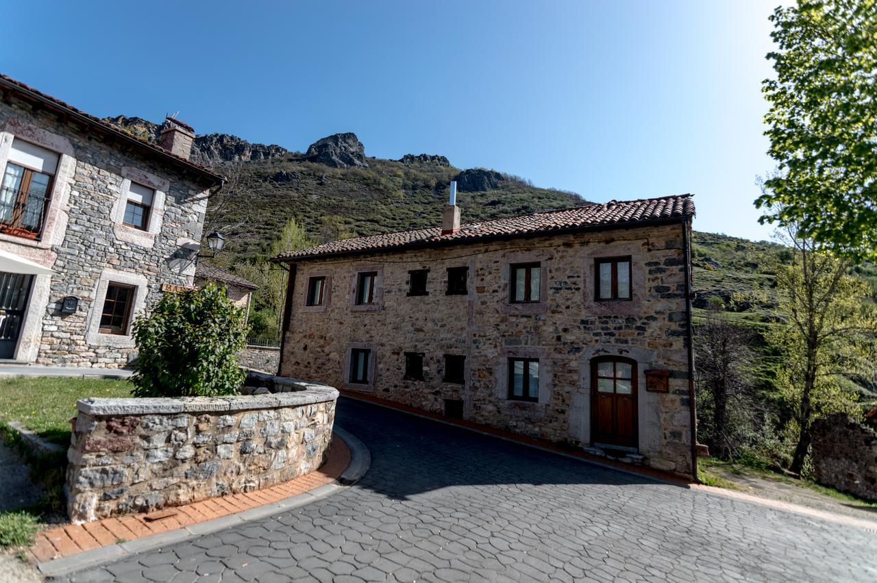 Casa Rural La Catedral De La Montana Pensionat Lois Exteriör bild
